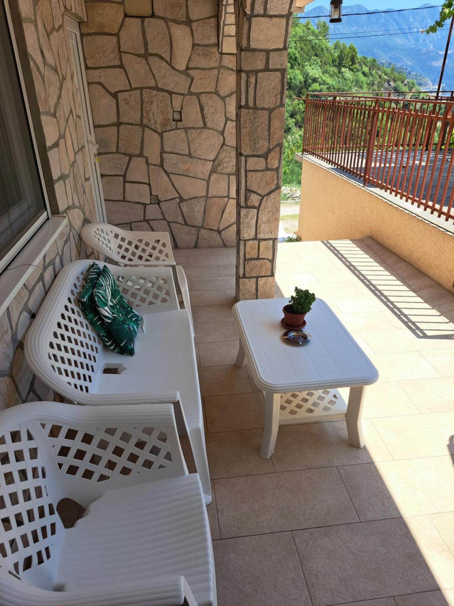 Martinovic Apartment *